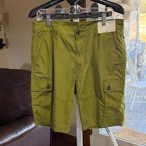 Arizona Jean Company Olive Cargo Shorts - Lightweight Casual Wear
